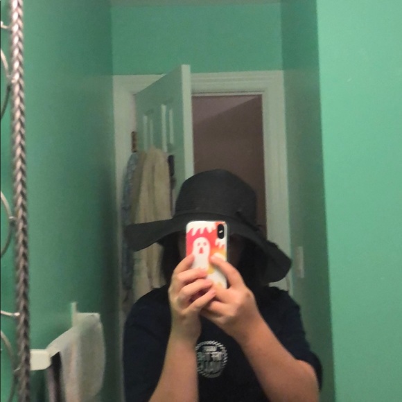 Floppy hat - Picture 5 of 5